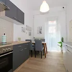 Altbauwohnung * Γκρατς