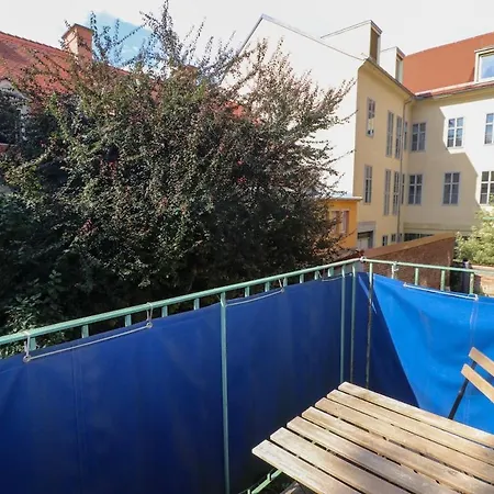 Altbauwohnung Apartment *