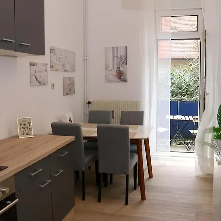 Altbauwohnung * 格拉茨