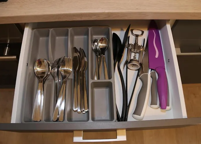 Altbauwohnung Appartement *