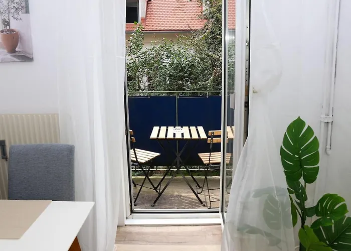 Altbauwohnung Appartamento *